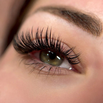 Magnetic false eyelashes lasmyst